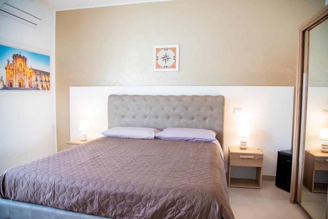 A & G Relax Rooms 시라쿠사 외부 사진